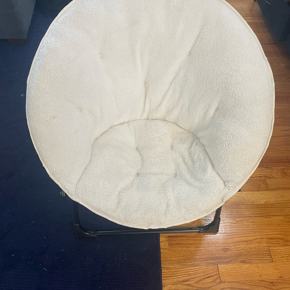 Cozy White Chair